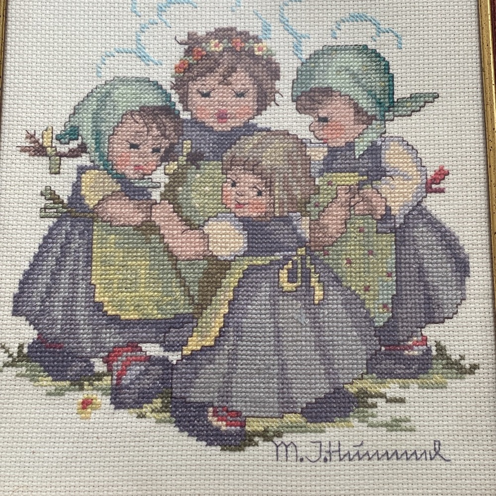M. J. Húmmel Cross-Stitch. - Picture 4 of 4